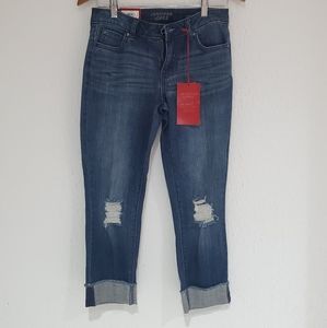 NWT Jennifer Lopez Capri pants